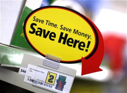 A price sign is displayed at a Dollar General store in Arvada, Colorado June 2, 2009. REUTERS/Rick Wilking A price sign is displayed at a Dollar General store in Arvada, Colorado June 2, 2009. REUTERS/Rick Wilking