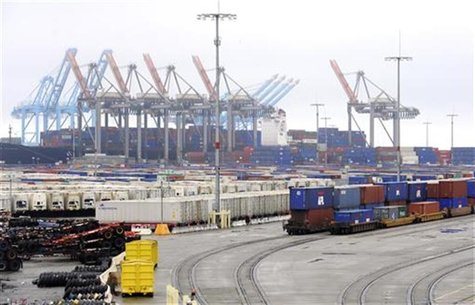A general view of the Port of Los Angeles, California November 29, 2012. REUTERS/Lori Shepler A general view of the Port of Los Angeles, California November 29, 2012. REUTERS/Lori Shepler