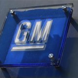 The General Motors logo is seen outside its headquarters at the Renaissance Center in Detroit, Michigan August 25, 2009. REUTERS/Jeff Kowals The General Motors logo is seen outside its headquarters at the Renaissance Center in Detroit, Michigan August 25, 2009. REUTERS/Jeff Kowals