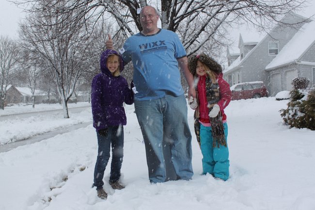 Snowtis finds some friendly local kids