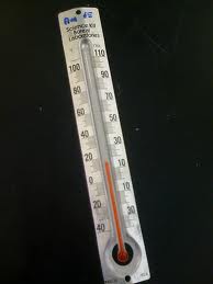 Temperatures in the mid 30's put a damper on storm, for now Temperatures in the mid 30's put a damper on storm, for now