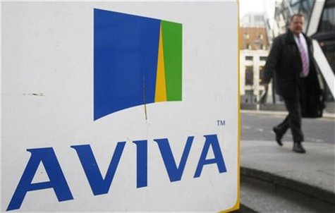 A man walks past an AVIVA logo outside the company's head office in the city of London March 5, 2009. REUTERS/Stephen Hird A man walks past an AVIVA logo outside the company's head office in the city of London March 5, 2009. REUTERS/Stephen Hird