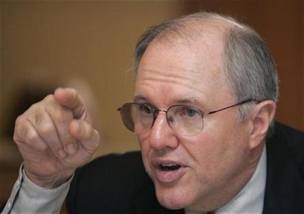 Microsoft's Craig Mundie speaks in an interview in Jakarta May 8, 2008. Microsoft has no plans to re-submit its $47.5 billion bid for Yahoo Microsoft's Craig Mundie speaks in an interview in Jakarta May 8, 2008. Microsoft has no plans to re-submit its $47.5 billion bid for Yahoo