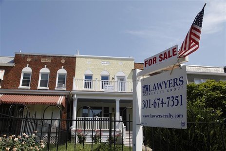 A U.S. flag decorates a for-sale sign at a home in the Capitol Hill neighborhood of Washington, August 21, 2012. REUTERS/Jonathan Ernst A U.S. flag decorates a for-sale sign at a home in the Capitol Hill neighborhood of Washington, August 21, 2012. REUTERS/Jonathan Ernst