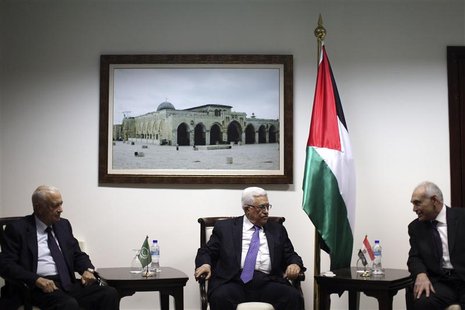 Palestinian President Mahmoud Abbas meets with Arab League Secretary-General Nabil Elaraby (L) and Egyptian Foreign Minister Mohamed Kamel A Palestinian President Mahmoud Abbas meets with Arab League Secretary-General Nabil Elaraby (L) and Egyptian Foreign Minister Mohamed Kamel A