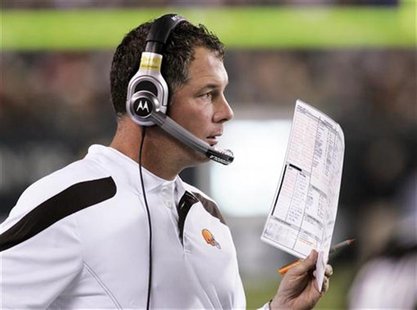 Cleveland Browns head coach Pat Shurmur calls in a play during the first half of a pre-season exhibition football game with the Philadelphia Cleveland Browns head coach Pat Shurmur calls in a play during the first half of a pre-season exhibition football game with the Philadelphia