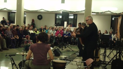 Its standing room only for this group which performs traditional Irish music. Its standing room only for this group which performs traditional Irish music.