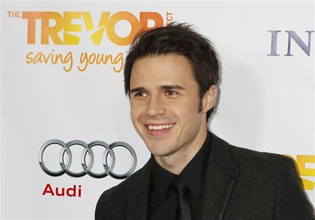 Singer Kris Allen arrives at The Trevor Project's "Trevor Live" fundraising dinner in Hollywood December 4, 2011. REUTERS/Fred Prouser Singer Kris Allen arrives at The Trevor Project's "Trevor Live" fundraising dinner in Hollywood December 4, 2011. REUTERS/Fred Prouser
