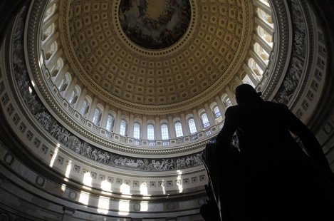 A statue of the United States first President, George Washington, is seen under the Capitol dome in Washington January 2, 2013. REUTERS/Gary A statue of the United States first President, George Washington, is seen under the Capitol dome in Washington January 2, 2013. REUTERS/Gary