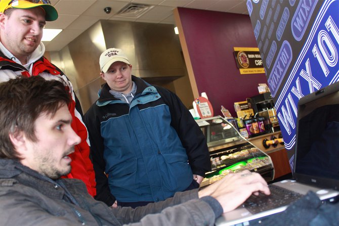 Jake signs up new pledge-takers