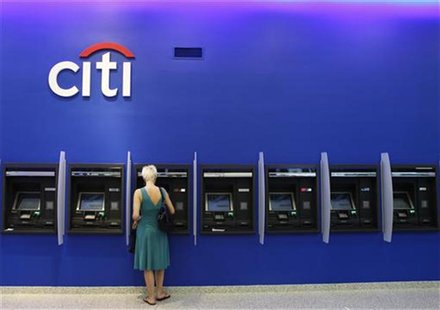 A woman uses an ATM inside a Citi bank branch in New York August 12, 2009. REUTERS/Lucas Jackson A woman uses an ATM inside a Citi bank branch in New York August 12, 2009. REUTERS/Lucas Jackson