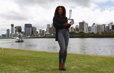 Serena Williams of the U.S. poses with her Brisbane International tennis tournament trophy in Brisbane January 6, 2013. REUTERS/Daniel Munoz Serena Williams of the U.S. poses with her Brisbane International tennis tournament trophy in Brisbane January 6, 2013. REUTERS/Daniel Munoz