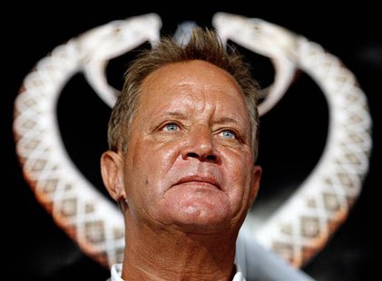 Director David R. Ellis attends the premiere of 'Snakes on a Plane' at the Grauman's Chinese Theatre in Hollywood August 17, 2006. REUTERS/M Director David R. Ellis attends the premiere of 'Snakes on a Plane' at the Grauman's Chinese Theatre in Hollywood August 17, 2006. REUTERS/M
