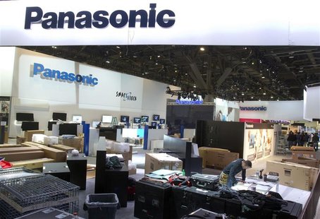 Workers prepare the Panasonic booth for the International CES show at the Las Vegas Convention Center in Las Vegas, Nevada January 4, 2013. Workers prepare the Panasonic booth for the International CES show at the Las Vegas Convention Center in Las Vegas, Nevada January 4, 2013.