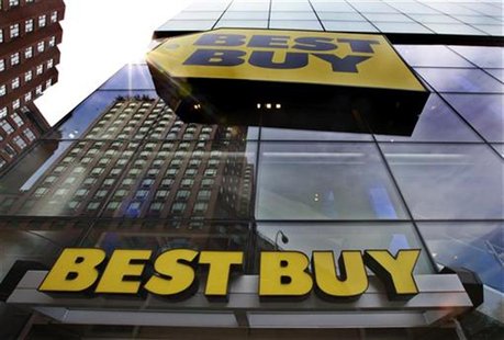 A building is reflected in the glass of a Best Buy store in New York August 21, 2012. REUTERS/Brendan McDermid A building is reflected in the glass of a Best Buy store in New York August 21, 2012. REUTERS/Brendan McDermid