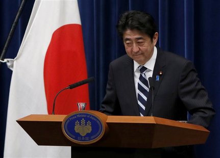 Japan's Prime Minister Shinzo Abe bows he leaves a news conference at his official residence in Tokyo January 11, 2013. REUTERS/Issei Kato Japan's Prime Minister Shinzo Abe bows he leaves a news conference at his official residence in Tokyo January 11, 2013. REUTERS/Issei Kato