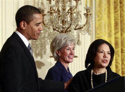 U.S. President Barack Obama (L) introduces Kathleen Sebelius (C) as his nominee for Secretary of Health and Human Services and Nancy-Ann DeP U.S. President Barack Obama (L) introduces Kathleen Sebelius (C) as his nominee for Secretary of Health and Human Services and Nancy-Ann DeP
