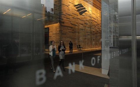 People walk at a Bank of America's Tower in New York October 24, 2012. REUTERS/Eduardo Munoz People walk at a Bank of America's Tower in New York October 24, 2012. REUTERS/Eduardo Munoz