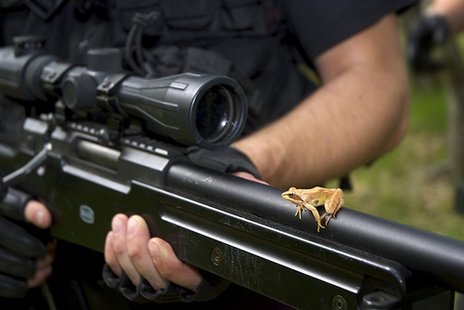 Air Soft Gun Air Soft Gun