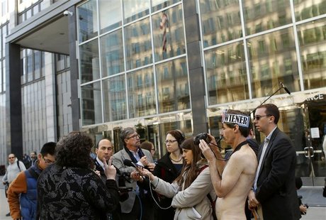 Nudists gathered prior to a hearing on a lawsuit seeking to block implementation of San Francisco's ban on public nudity. REUTERS/Robert Gal Nudists gathered prior to a hearing on a lawsuit seeking to block implementation of San Francisco's ban on public nudity. REUTERS/Robert Gal