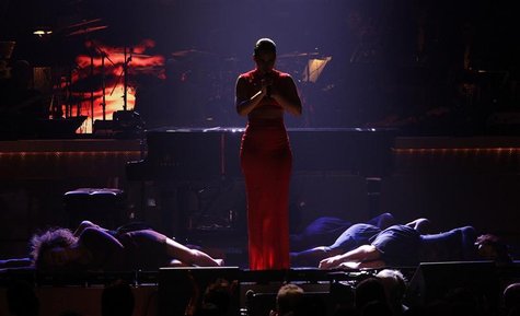Singer Alicia Keys performs onstage in a tribute to honree Halle Berry (not pictured) at the BET Honors in Washington January 12, 2013. REUT Singer Alicia Keys performs onstage in a tribute to honree Halle Berry (not pictured) at the BET Honors in Washington January 12, 2013. REUT