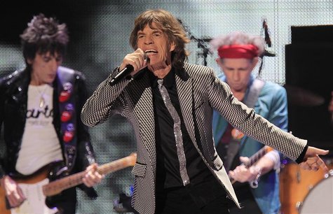 Ronnie Wood (L) Mick Jagger and Keith Richards perform onstage during the Rolling Stones final concert of their "50 and Counting Tour" in Ne Ronnie Wood (L) Mick Jagger and Keith Richards perform onstage during the Rolling Stones final concert of their "50 and Counting Tour" in Ne