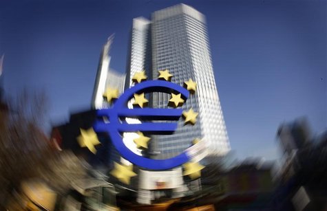 The Euro sculpture is pictured in front of the headquarters of the European Central Bank (ECB) in Frankfurt, January 17, 2012. REUTERS/Kai P The Euro sculpture is pictured in front of the headquarters of the European Central Bank (ECB) in Frankfurt, January 17, 2012. REUTERS/Kai P