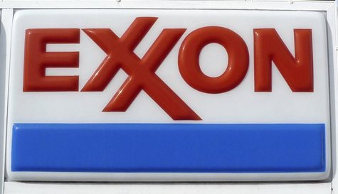 The Exxon corporate logo is pictured at a gas station in Arlington, Virginia January 31, 2012. REUTERS/Jason Reed The Exxon corporate logo is pictured at a gas station in Arlington, Virginia January 31, 2012. REUTERS/Jason Reed