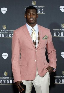 San Franciso 49ers Aldon Smith arrives for the Inaugural National Football League Honors at Super Bowl XLVI in Indianapolis, Indiana, Februa San Franciso 49ers Aldon Smith arrives for the Inaugural National Football League Honors at Super Bowl XLVI in Indianapolis, Indiana, Februa