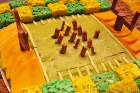 Stadium Snack Platter (courtesy of thecookingmom.com) Stadium Snack Platter (courtesy of thecookingmom.com)