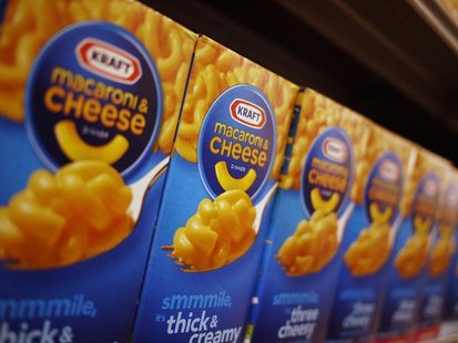 Kraft macaroni and cheese products are seen on the shelf at a grocery store in Washington, May 3, 2012. REUTERS/Jonathan Ernst Kraft macaroni and cheese products are seen on the shelf at a grocery store in Washington, May 3, 2012. REUTERS/Jonathan Ernst