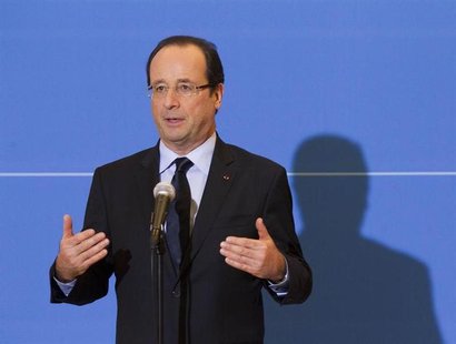 French President Francois Hollande speaks to journalists in Grenoble about the liberation of Florence Cassez January 23, 2013. REUTERS/Rober French President Francois Hollande speaks to journalists in Grenoble about the liberation of Florence Cassez January 23, 2013. REUTERS/Rober