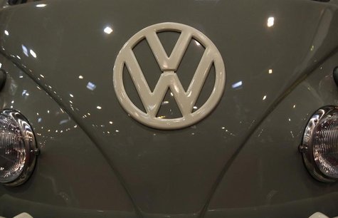 The emblem of a Volkswagen VW bus is pictured during a press presentation prior to the Essen Motor Show in Essen November 30, 2012. REUTERS/ The emblem of a Volkswagen VW bus is pictured during a press presentation prior to the Essen Motor Show in Essen November 30, 2012. REUTERS/