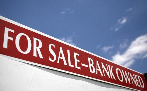 A bank-owned property for sale sign in Arvada, Colorado June 23, 2009. REUTERS/Rick Wilking A bank-owned property for sale sign in Arvada, Colorado June 23, 2009. REUTERS/Rick Wilking