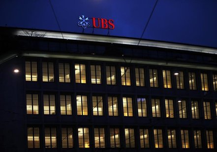 The logo of Swiss bank UBS is seen on a building at Paradeplatz square in Zurich December 17, 2012. REUTERS/Michael Buholzer The logo of Swiss bank UBS is seen on a building at Paradeplatz square in Zurich December 17, 2012. REUTERS/Michael Buholzer