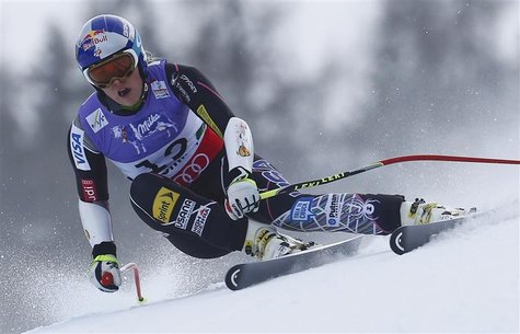 Lindsey Vonn of the U.S. skis during the women's Super G race at the World Alpine Skiing Championships in Schladming February 5, 2013. REUTE Lindsey Vonn of the U.S. skis during the women's Super G race at the World Alpine Skiing Championships in Schladming February 5, 2013. REUTE