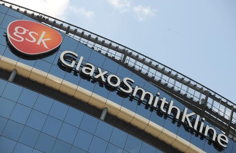 Signage is pictured on the company headquarters of GlaxoSmithKline in west London July 21, 2008. REUTERS/Toby Melville Signage is pictured on the company headquarters of GlaxoSmithKline in west London July 21, 2008. REUTERS/Toby Melville