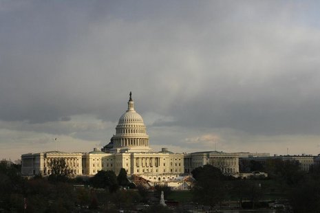 The U.S. Capitol building is seen as the sun begins to set under heavy cloud cover in Washington November 20, 2008. REUTERS/Jim Bourg The U.S. Capitol building is seen as the sun begins to set under heavy cloud cover in Washington November 20, 2008. REUTERS/Jim Bourg