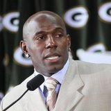 Former Green Bay Packers wide receiver Donald Driver speaks at his retirement ceremony at Lambeau Field on Feb. 6, 2013.