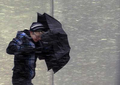 A pedestrian walks into wind-driven snow in Boston, Massachusetts February 8, 2013 at the beginning of what is forecasted to be a major winter snow storm. Credit: REUTERS/Brian Snyder A pedestrian walks into wind-driven snow in Boston, Massachusetts February 8, 2013 at the beginning of what is forecasted to be a major winter snow storm. Credit: REUTERS/Brian Snyder