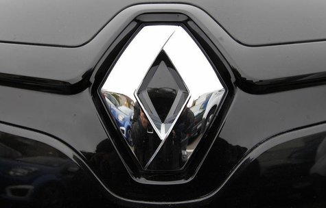 The logo of French car manufacturer Renault is seen in Strasbourg eastern France, October 25, 2012. REUTERS/Vincent Kessler The logo of French car manufacturer Renault is seen in Strasbourg eastern France, October 25, 2012. REUTERS/Vincent Kessler