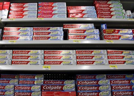 Boxes of Colgate toothpaste are displayed on store shelves in Westminster, Colorado April 26, 2009. REUTERS/Rick Wilking Boxes of Colgate toothpaste are displayed on store shelves in Westminster, Colorado April 26, 2009. REUTERS/Rick Wilking