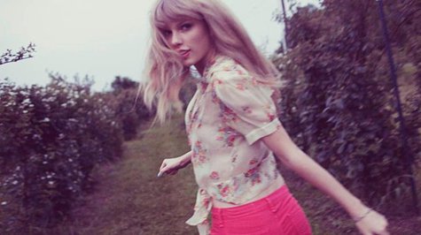 Image courtesy of Facebook.com/TaylorSwift (via ABC News Radio) Image courtesy of Facebook.com/TaylorSwift (via ABC News Radio)