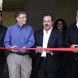 Mexican businessman Carlos Slim (R), Microsoft founder and philanthropist Bill Gates (2nd L), Governor of the State of Mexico Eruviel Avila Mexican businessman Carlos Slim (R), Microsoft founder and philanthropist Bill Gates (2nd L), Governor of the State of Mexico Eruviel Avila