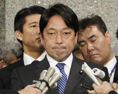 Japan's Defence Minister Itsunori Onodera speaks to reporters at the Defence Ministry in Tokyo February 5, 2013. REUTERS/Yuya Shino Japan's Defence Minister Itsunori Onodera speaks to reporters at the Defence Ministry in Tokyo February 5, 2013. REUTERS/Yuya Shino