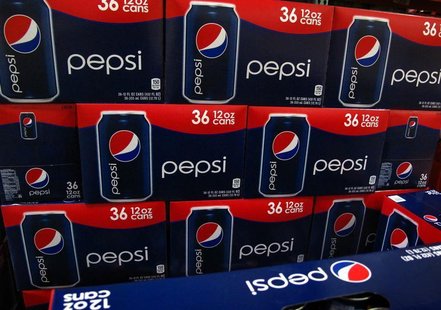 Cases of Pepsi are displayed for sale in Carlsbad, California February 7, 2012. REUTERS/Mike Blake Cases of Pepsi are displayed for sale in Carlsbad, California February 7, 2012. REUTERS/Mike Blake