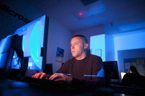 U.S. Marine Sergeant Michael Kidd works on a computer at ECPI University in Virginia Beach, Virginia, February 7, 2012. REUTERS/Samantha Sai U.S. Marine Sergeant Michael Kidd works on a computer at ECPI University in Virginia Beach, Virginia, February 7, 2012. REUTERS/Samantha Sai
