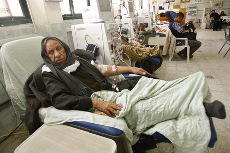 A Palestinian man undergoes kidney dialysis in a hospital in Khan Younis in the southern Gaza Strip March 24, 2012. REUTERS/ Ibraheem Abu Mu A Palestinian man undergoes kidney dialysis in a hospital in Khan Younis in the southern Gaza Strip March 24, 2012. REUTERS/ Ibraheem Abu Mu