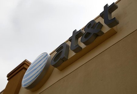 A view shows the AT&T store sign in Broomfield, Colorado April 20, 2011. REUTERS/Rick Wilking A view shows the AT&T store sign in Broomfield, Colorado April 20, 2011. REUTERS/Rick Wilking