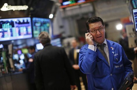 Traders work on the floor of the New York Stock Exchange, February 15, 2013. REUTERS/Brendan McDermid Traders work on the floor of the New York Stock Exchange, February 15, 2013. REUTERS/Brendan McDermid